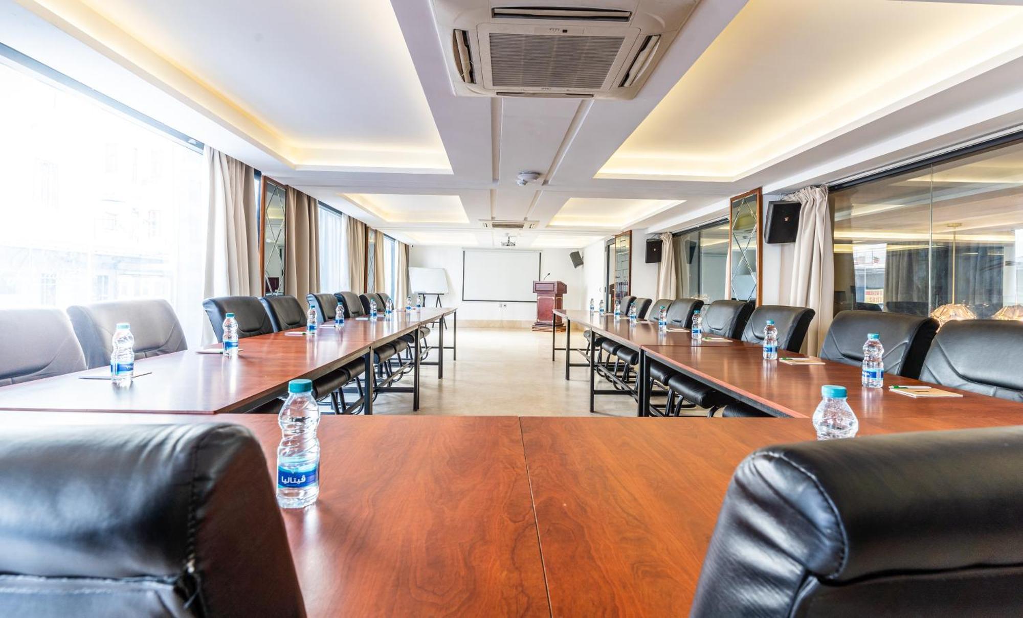 One Hotel Касабланка Экстерьер фото Meeting room